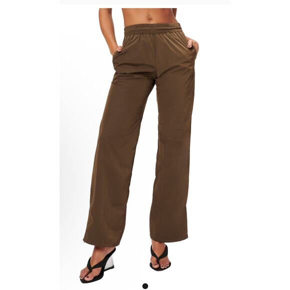 Good American Wide Leg Track Pants MEDIUM Mocha Pull On Casual Athletic Gym - Picture 1 of 13